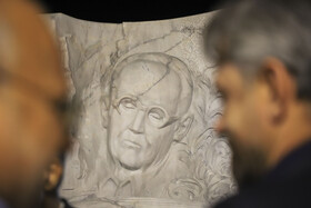 رونمایی از سردیس روح‌الله خالقی در حاشیه مراسم نکوداشت این موسیقی‌دان و آهنگساز فقید کرمانی با حضور استاندار، معاون سیاسی اجتماعی استانداری، شهردار کرمان، مدیرکل فرهنگ و ارشاد اسلامی استان