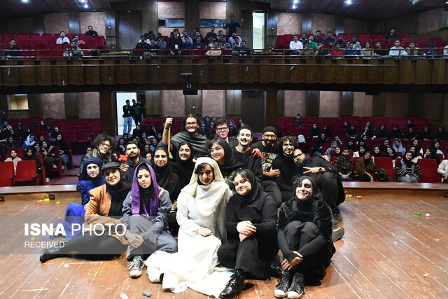 یک کارگردان: شکوفایی تئاتر دانشجویی در گرو توجه و حمایت بیشتر