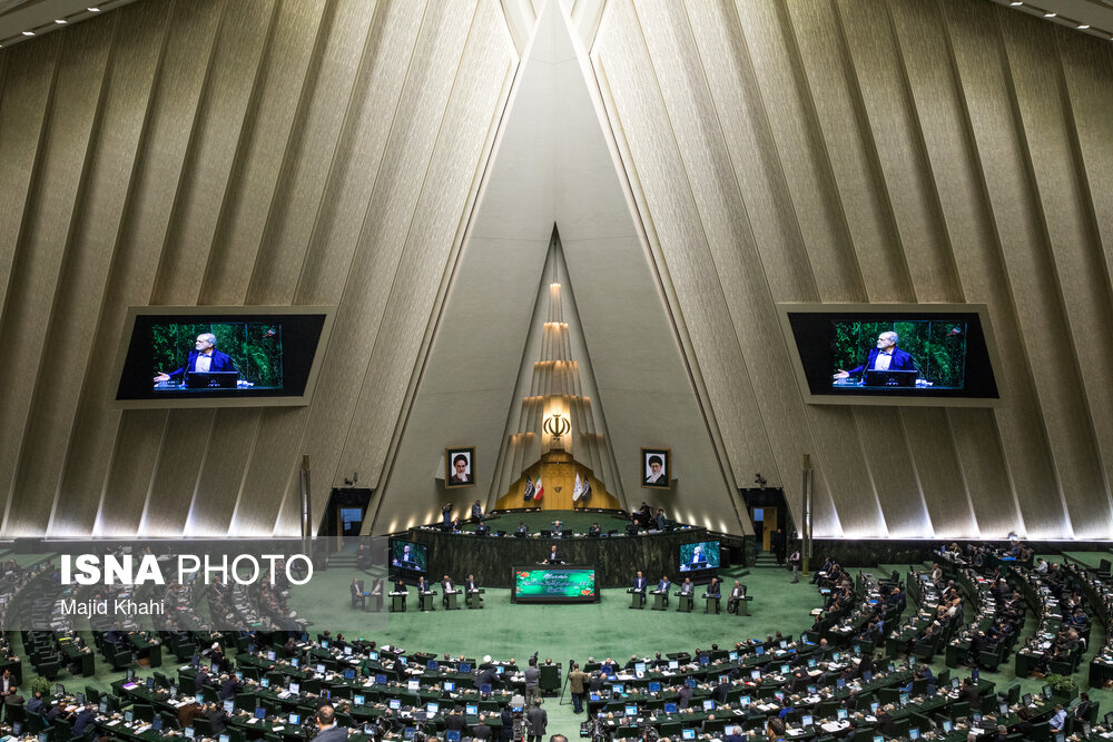 سوال از وزیر بهداشت در دستور امروز مجلس