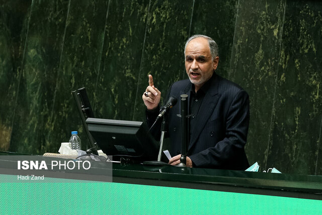 اجرای حکم قصاص قاتل پزشک یاسوجی در ملاءعام/ ضبط وثیقه شبنم نعمت زاده/تشکیل پرونده قضایی برای منتشرکنندگان ادعای پیدا شدن پیکرهای مجهول‌الهویه درسدکرج