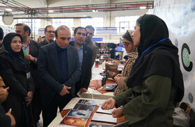بازدید بهروز خلیلی معاون امور اقتصادی استاندار اردبیل از نمایشگاه توانمندی بانوان و کسب و کارهای خانگی استان اردبیل(روایت روشنایی)