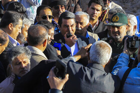 محمدعلی طالبی، استاندار کرمان و سردار محمدعلی نظری، فرمانده سپاه ثارالله استان در مراسم  پایان عملیات لوله‌گذاری طرح انتقال آب به شهرهای شمالی استان کرمان