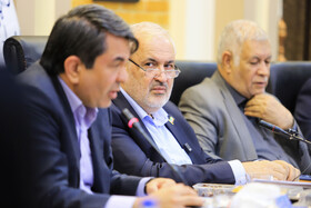  عباس علی‌آبادی ، وزیر نیرو در نشست با نمایندگان مجلس و مدیران صنعت آب و برق استان کرمان