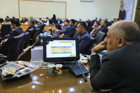 نشست وزیر نیرو با نمایندگان مجلس و مدیران صنعت آب و برق استان کرمان