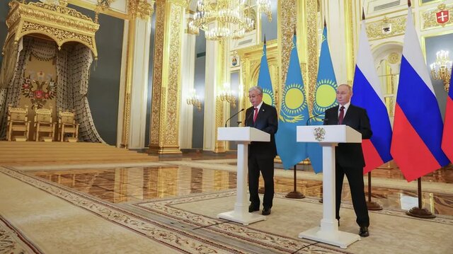 تمجید توکایف از پوتین؛ روسیه و قزاقستان توافق شراکت راهبردی جامع امضا کردند