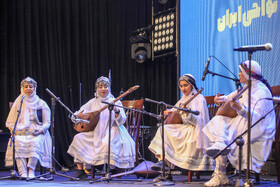 اجرای گروه موسیقی سرو خراسان درپنجمین جشنواره موسیقی کیش، بانوان نواحی ایران