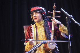 اجرای گروه موسیقی سورنا لرستان در پنجمین جشنواره موسیقی کیش، بانوان نواحی ایران