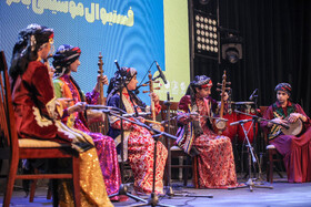 اجرای گروه موسیقی سورنا لرستان در پنجمین جشنواره موسیقی کیش، بانوان نواحی ایران