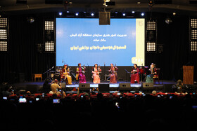 اجرای گروه موسیقی سورنا لرستان در پنجمین جشنواره موسیقی کیش، بانوان نواحی ایران