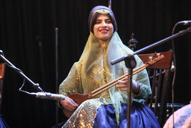 اجرای گروه موسیقی قشقایی فارس در پنجمین جشنواره موسیقی کیش، بانوان نواحی ایران