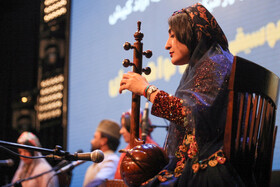 اجرای گروه موسیقی قشقایی فارس در پنجمین جشنواره موسیقی کیش، بانوان نواحی ایران