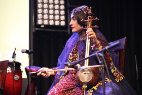 اجرای گروه موسیقی قشقایی فارس در پنجمین جشنواره موسیقی کیش، بانوان نواحی ایران