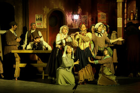 نمایش موزیکال الیور توئیست