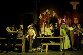 نمایش موزیکال الیور توئیست