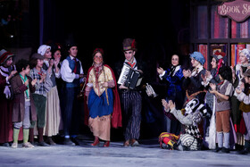 نمایش موزیکال الیور توئیست