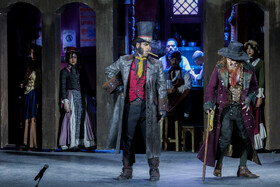 نمایش موزیکال الیور توئیست