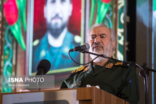 سردار فدوی: همه عالم در جنگ تحمیلی ۱۲ روزه پای کار آمدند اما شکست خوردند