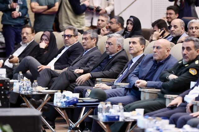 در برابر تحریم‌ها منفعل نیستیم؛ مسیرهای تازه می‌سازیم