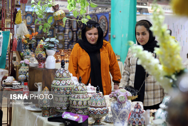 بیش از ۴۰ غرفه صنایع‌دستی در نوروز زنجان برپا شده است