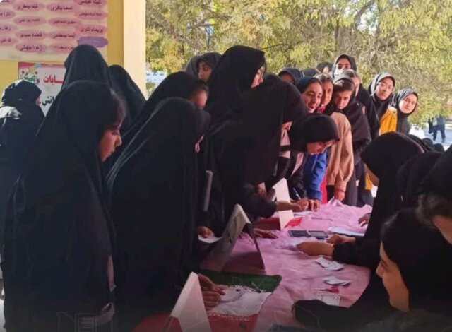  رقابت ۱۵ هزار نفر برای کسب کرسی‌های شورای دانش‌آموزی سمنان