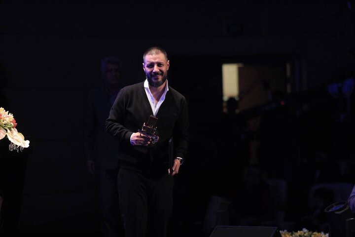 شبی برای تقدیر از جمشید هاشم پور و اجرای  رضا یزدانی برای تهران