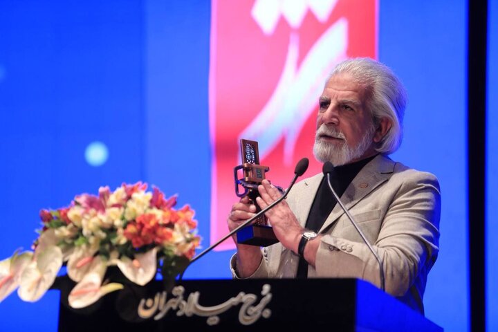 شبی برای تقدیر از جمشید هاشم پور و اجرای  رضا یزدانی برای تهران