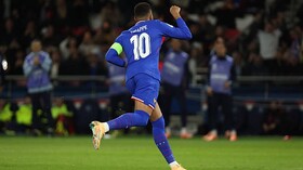 واکنش جالب ام‌باپه بعد از رسیدن به ۴۰۰ گل در فوتبال