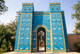 ورودی بازسازی و نوسازی شده شهر باستانی بابل عراق