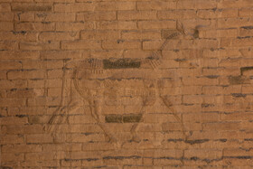 نقش برجسته بز(گاو) بر روی دیوارهای دروازه ایشتار در شهر باستانی بابل عراق