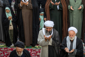 اقامه نماز طلب باران - امامزاده صالح (ع)