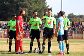 دیدار بعثت کرمانشاه و مس شهر بابک در لیگ دسته اول فوتبال