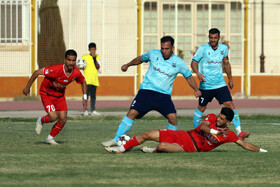 دیدار بعثت کرمانشاه و مس شهر بابک در لیگ دسته اول فوتبال