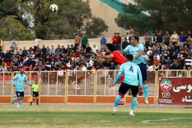 دیدار بعثت کرمانشاه و مس شهر بابک در لیگ دسته اول فوتبال