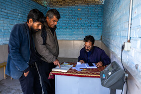 بازار زعفران تربت حیدریه یکی از بزرگترین بازارهای فروش این محصول در ایران است. این بازار ۸۰۰۰ متر مربع مساحت دارد که ۶۸ غرفه را در خود جای داده است.