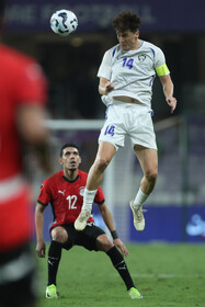 تورنمنت العین امارات؛ دیدار تیم های ملی فوتبال ازبکستان و مصر