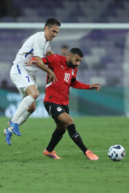 تورنمنت العین امارات؛ دیدار تیم های ملی فوتبال ازبکستان و مصر