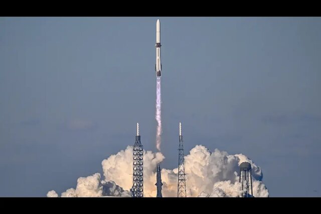 موشک «نیو گلن» پرتاب شد