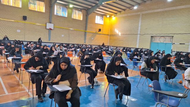 شرکت بیش از ۱۰۰۰ نفر در آزمون قضاوت در لرستان