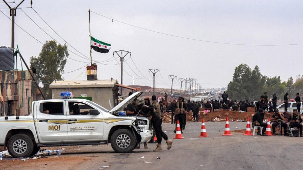 درگیری‌های شدید بین نیروهای گارد وابسته به رهبر دروزی‌ها و نیروهای جولانی در حومه سویداء