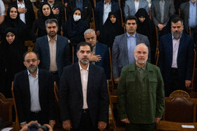 محمد باقر قالیباف،‌ رئیس مجلس و مسعود معینی‌پور، رئیس کتابخانه، موزه و مرکز اسناد مجلس در مراسم گرامیداشت روز «کتاب، کتابخوانی و کتابدار»