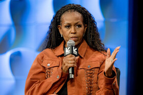 میشل اوباما: آمریکایی‌ها هنوز نمی‌توانند یک رئیس‌جمهور زن را بپذیرند