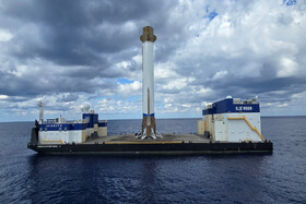 ویدئویی از فرود موشک بزرگ «نیو گلن» در دریا