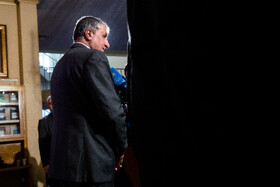 «محمد اسلامی» رئیس سازمان انرژی اتمی در جمع خبرنگاران در حاشیه کنفرانس بین‌المللی «حقوق بین‌الملل تحت تهاجم، تجاوز و دفاع»