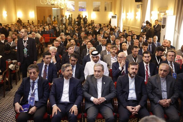 عراقچی: در جنگ ۱۲ روزه پیام تسلیم به درخواست برای آتشبس تغییر کرد