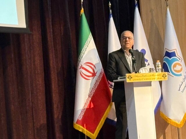 گردهمایی جمعی از ایران‌شناسان خارجی در تهران و طرح چند مسئله