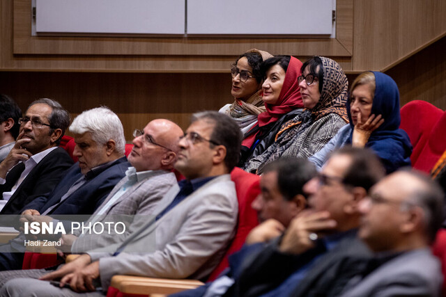 گردهمایی جمعی از ایران‌شناسان خارجی در تهران و طرح چند مسئله