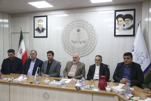 استاندار خوزستان: حل مشکلات متراکم اهواز مستلزم برنامه‌ریزی جهادی است