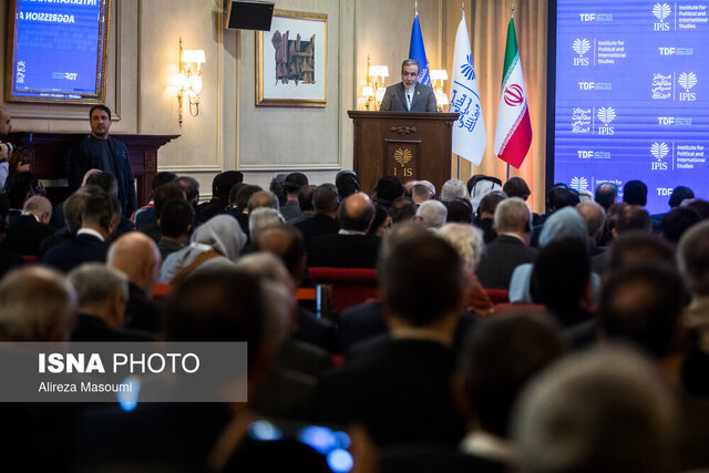 غریب‌آبادی: غرب آماده مذاکره نیست/ آثار منفی اسنپ‌بک​​​​​​​ کنترل شد