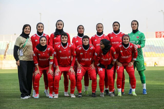 پرسپولیس روی دور برد افتاد/ جشنواره گل دختران سیرجان در هفته پایانی نیم‌فصل اول