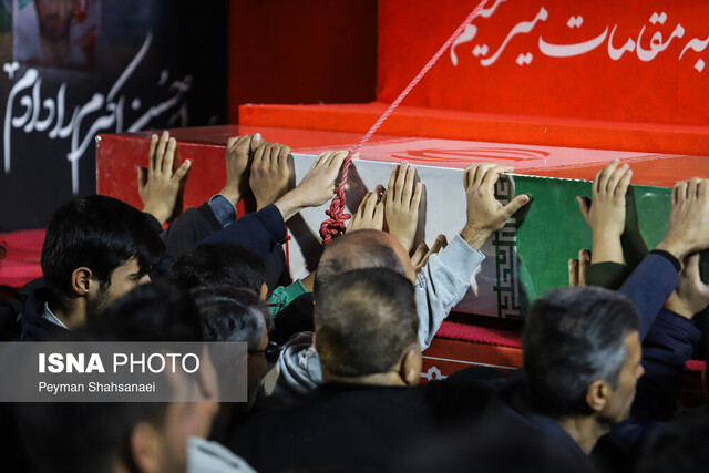 از نمایش قدرت موشکها تا بدرقه کاروان اهالی بهشت